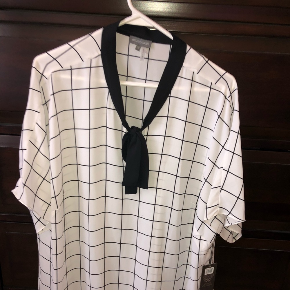 Vince Camuto Top
